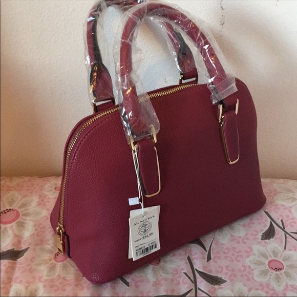 Vegan leather satchel/crossbody bag. NWT - Picture 4 of 5